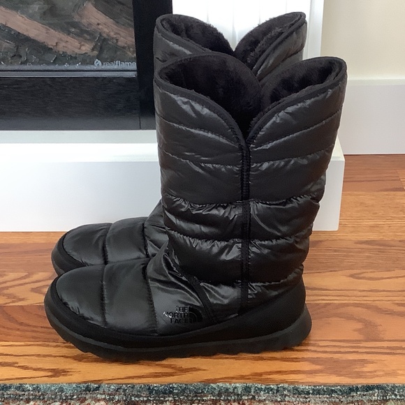 The North Face Thermoball Black Puffer Winter Boots Size 10 - Picture 1 of 10